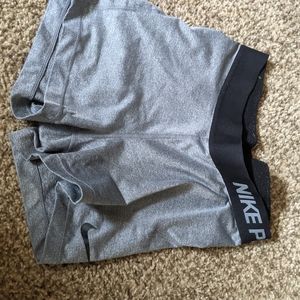 Nike Pro Shorts Grey